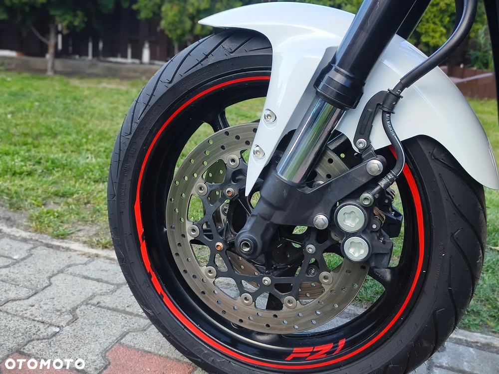 Yamaha FZ - 40