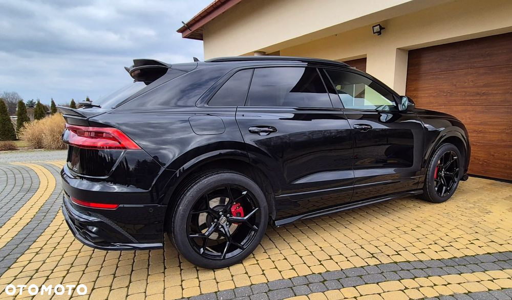 Audi Q8 - 8