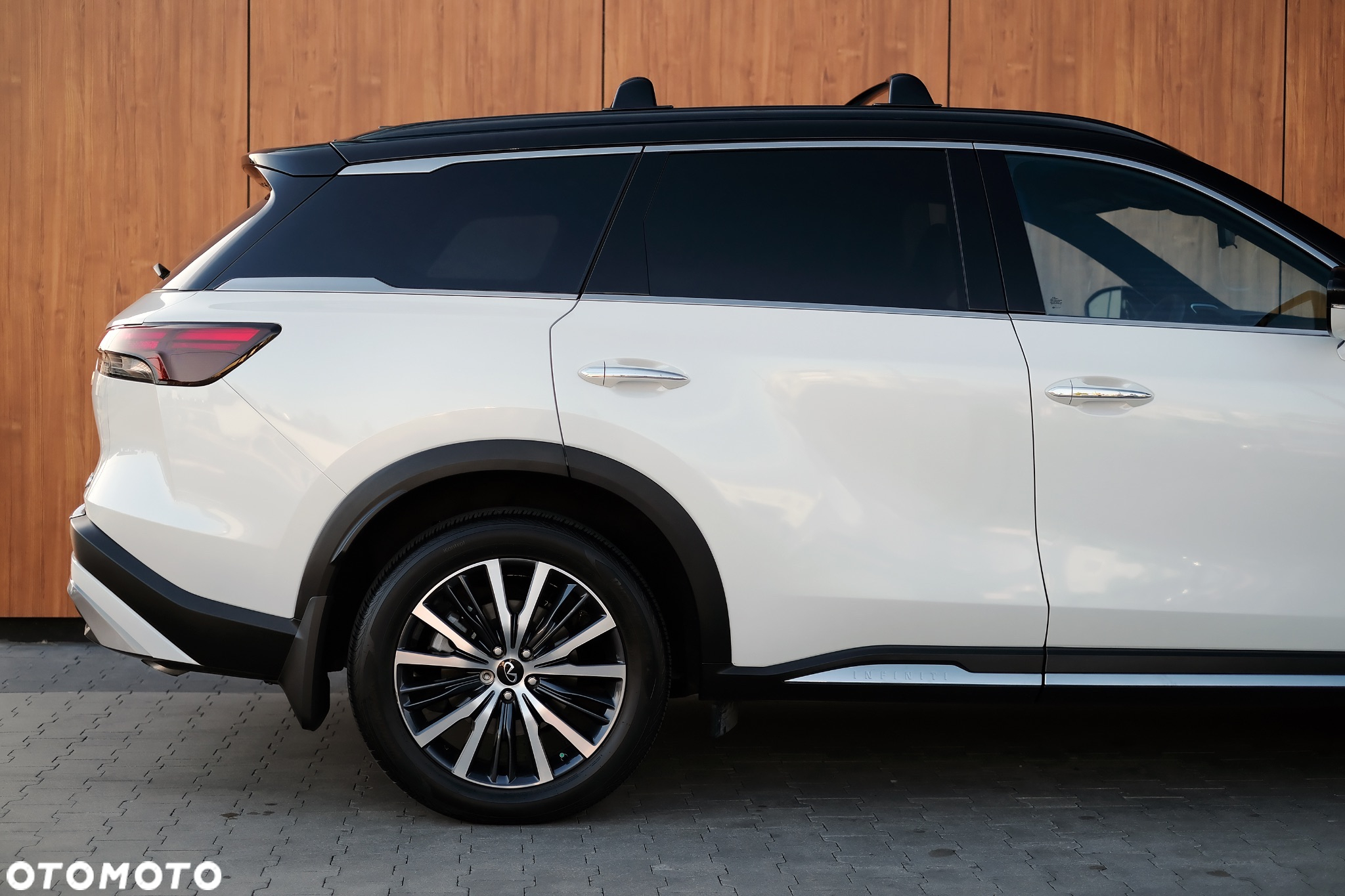 Infiniti QX60 - 8