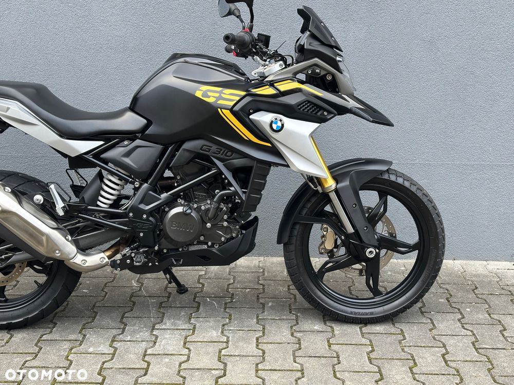 BMW G - 10
