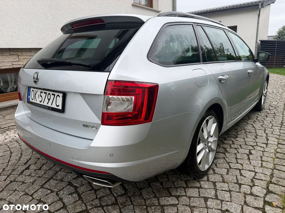 Skoda Octavia 2.0 TDI RS DSG - 8