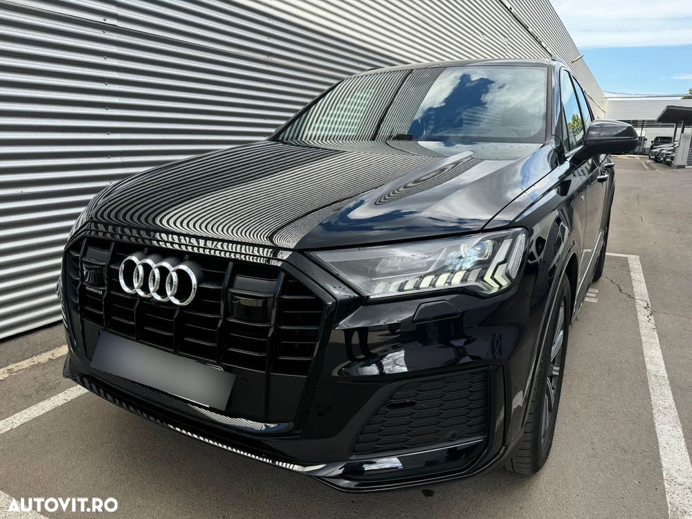 Audi Q7 2021 photo 2