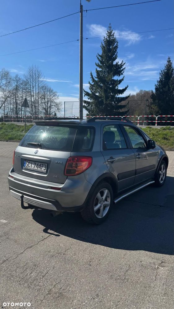Suzuki SX4 1.9 DDiS DPF 4x4 Comfort - 3