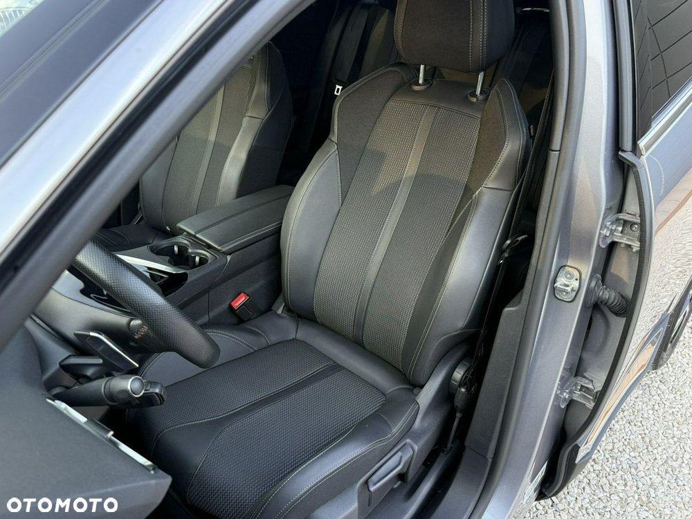 Peugeot 3008 1.2 PureTech GT S&S EAT8 - 15