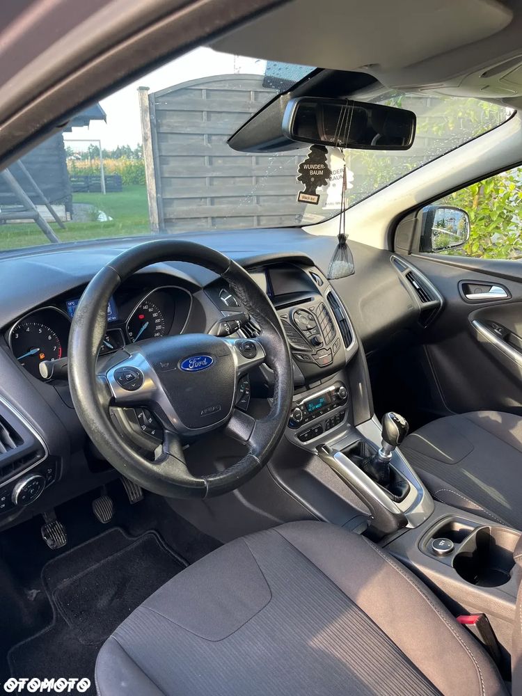 Ford Focus 1.6 EcoBoost Titanium - 11