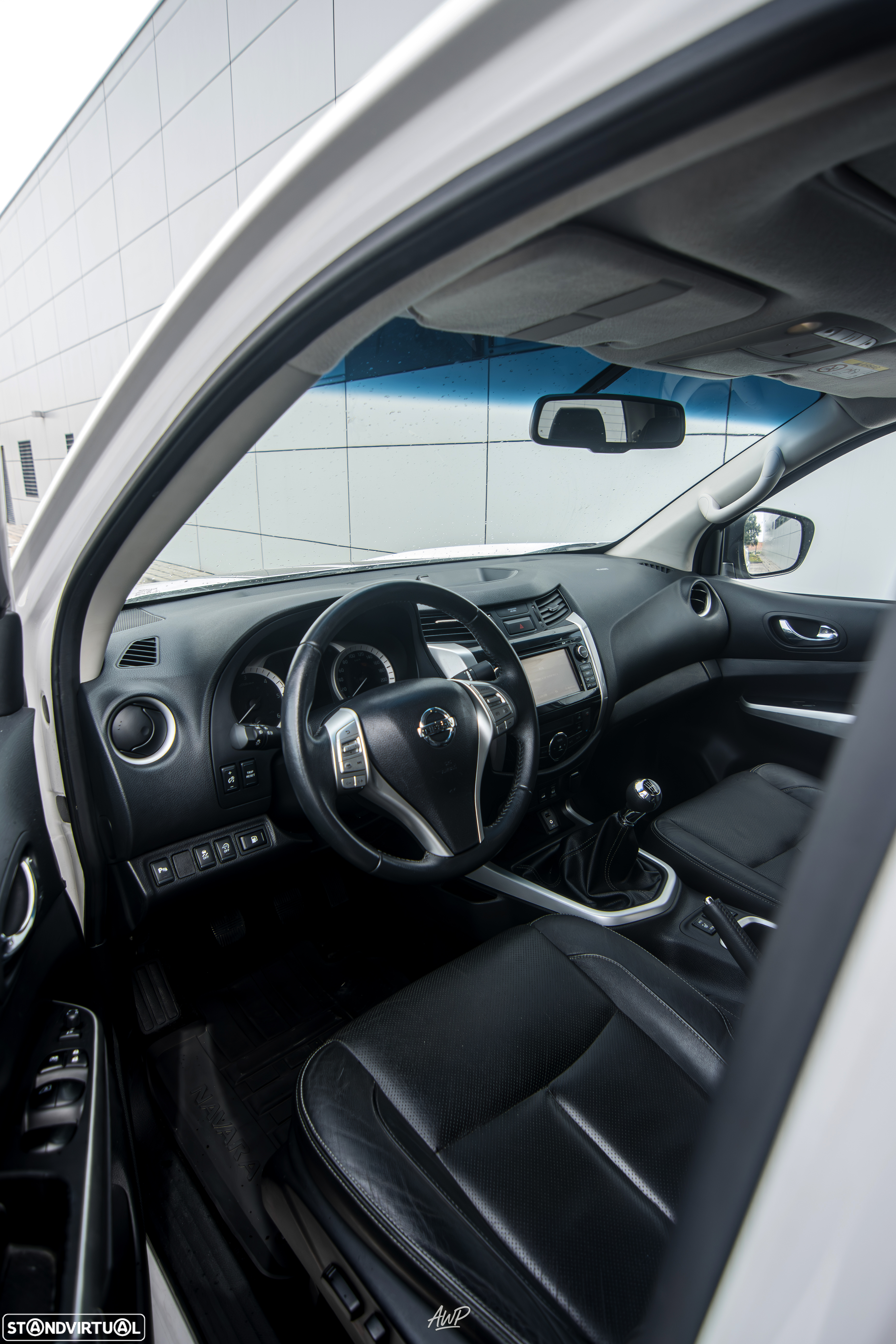 Nissan Navara 2.3 dCi CD 4WD Tekna - 24