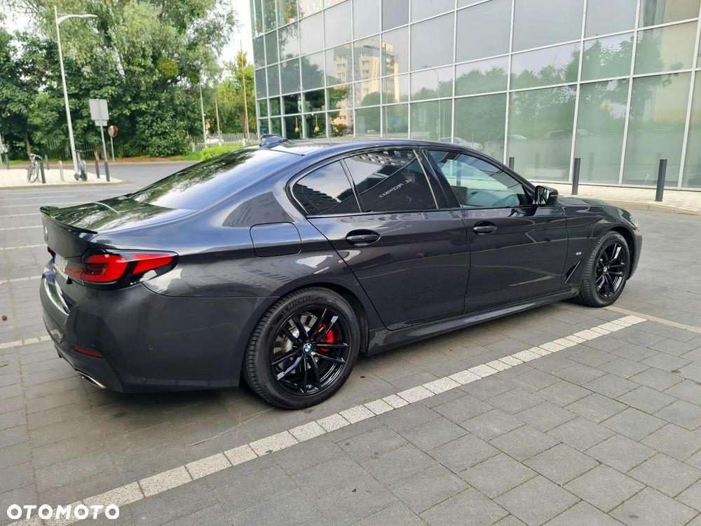 BMW Seria 5 520d xDrive M Sport sport - 10