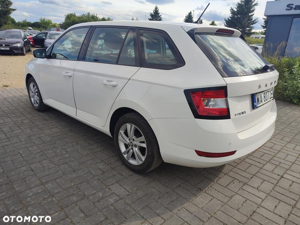 Skoda Fabia 1.0 Ambition - 4