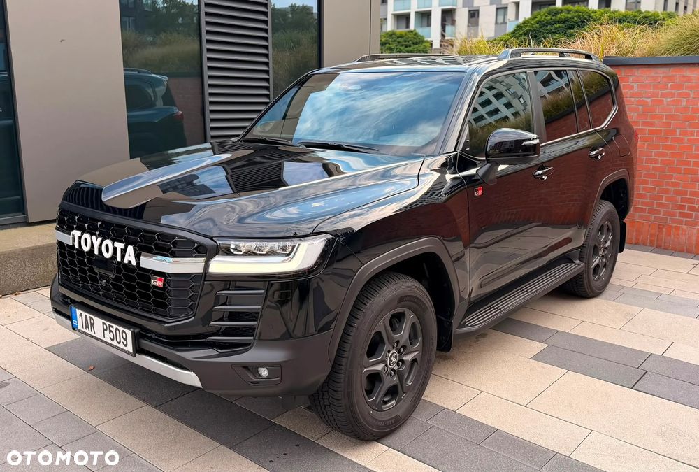 Toyota Land Cruiser - 11