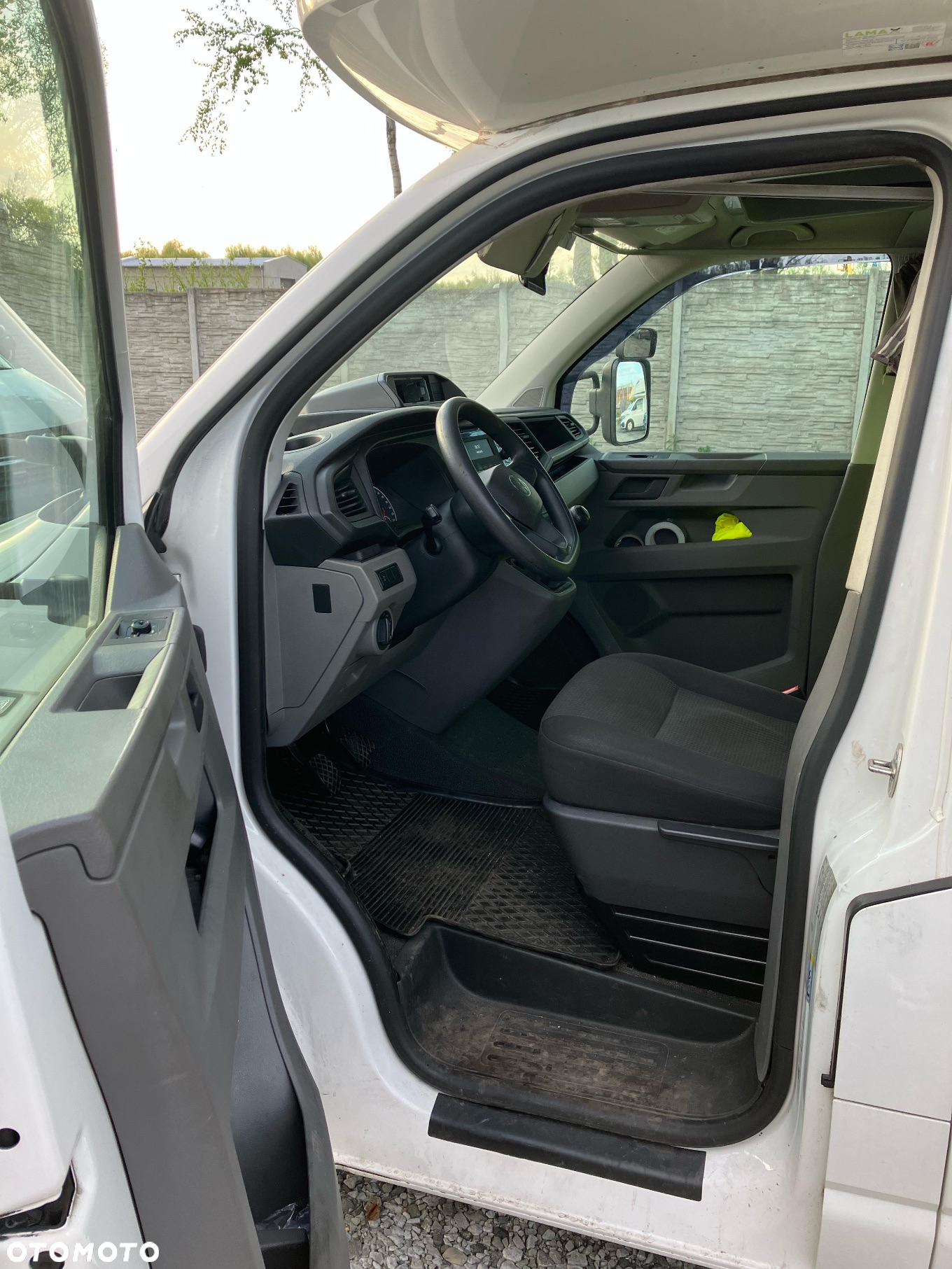 Volkswagen Transporter - 9
