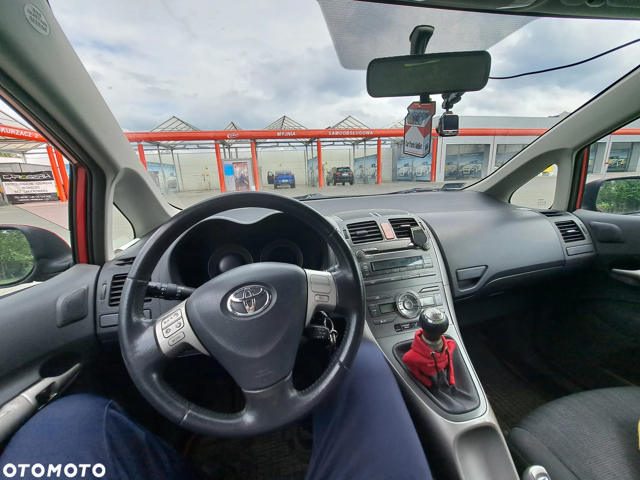 Toyota Auris 1.6 VVT-i Terra - 6