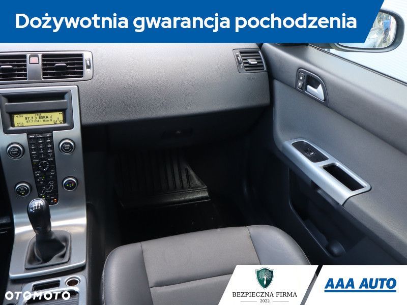 Volvo V50 - 10