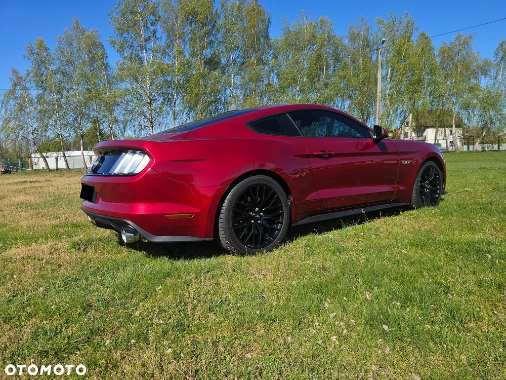 Ford Mustang - 3