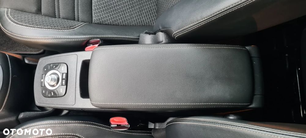 Renault Scenic dCi 110 FAP EDC Bose Edition - 23