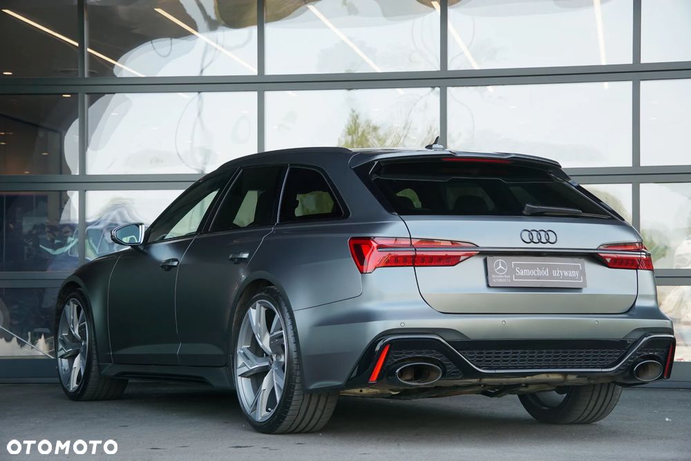 Audi RS6 Avant - 8