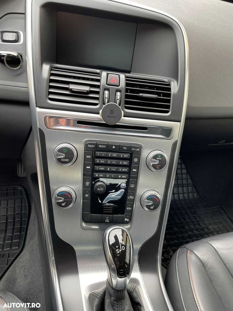 Volvo XC 60 D4 Geartronic Ocean Race - 22