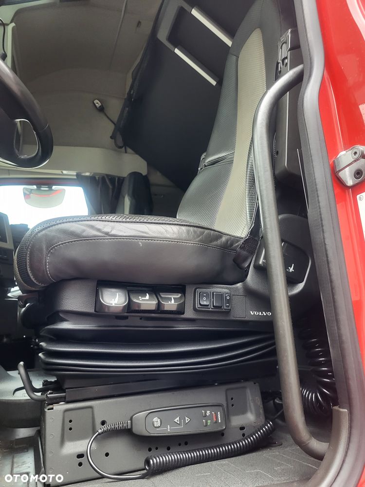 Volvo FH 460 / STANDARD / XXL / i SAVE / EURO 6/ GLOBETROTTER/ / AUTOMAT/SERVIS /2019/ KAMERA/ SKÓRY/ XENON /PERFEKCYJNY STAN / ZABUDOWY  MIĘDZYOSIOWE/ - 19