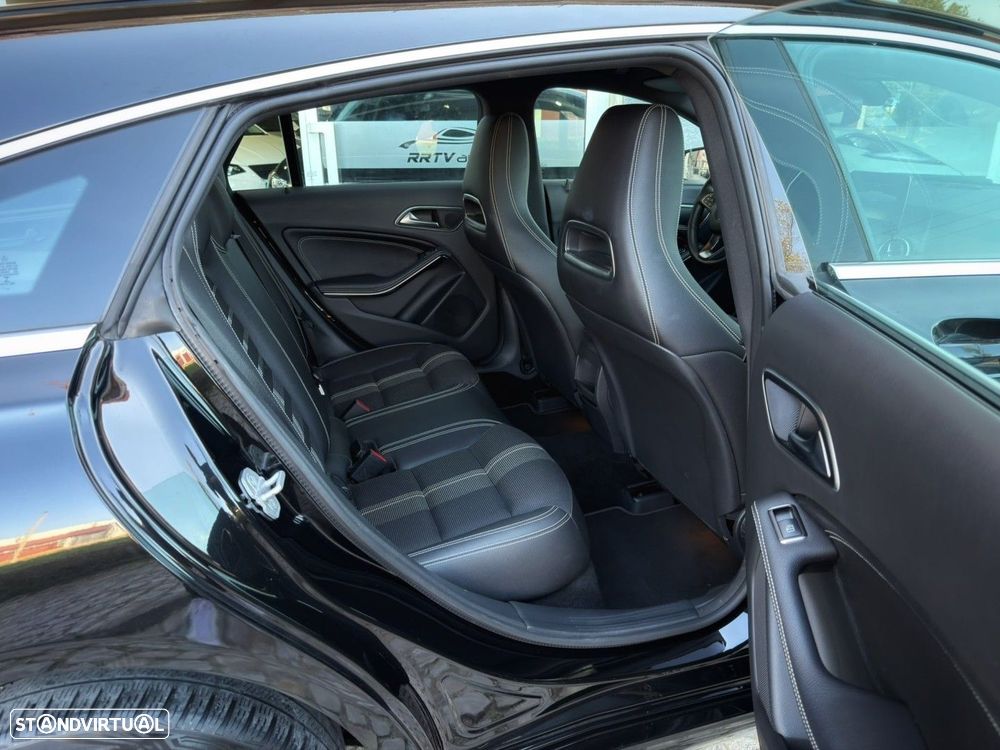 Mercedes-Benz CLA 180 d Shooting Brake Urban - 23