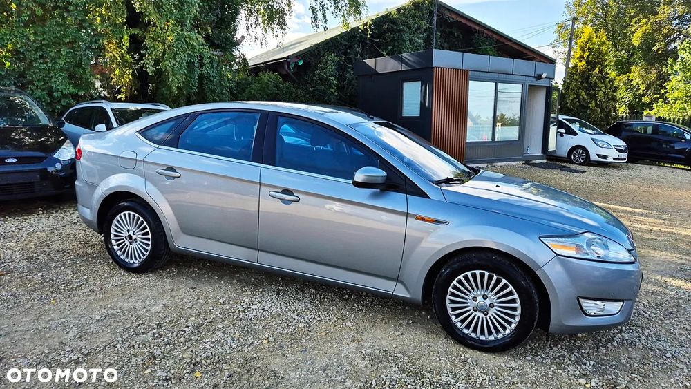 Ford Mondeo 2.0 FF Ghia - 7