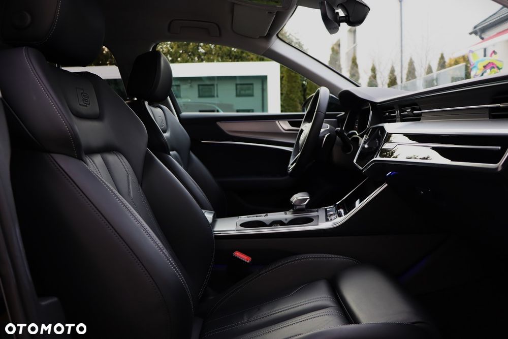 Audi A6 Avant 55 TFSI e quattro S tronic S line - 24