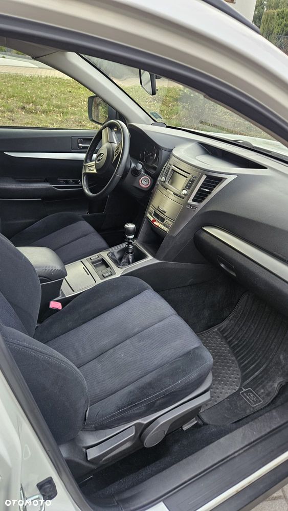 Subaru Legacy 2.0 D Active - 17