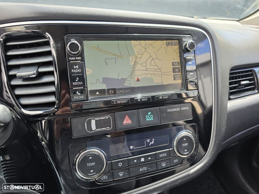 Mitsubishi Outlander 2.0 Intense Navi - 9
