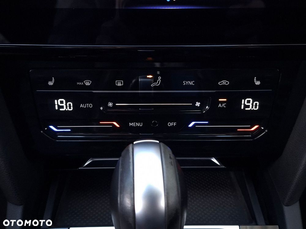 Volkswagen Arteon Shooting Brake 2.0 TDI 4Motion R-Line DSG - 25