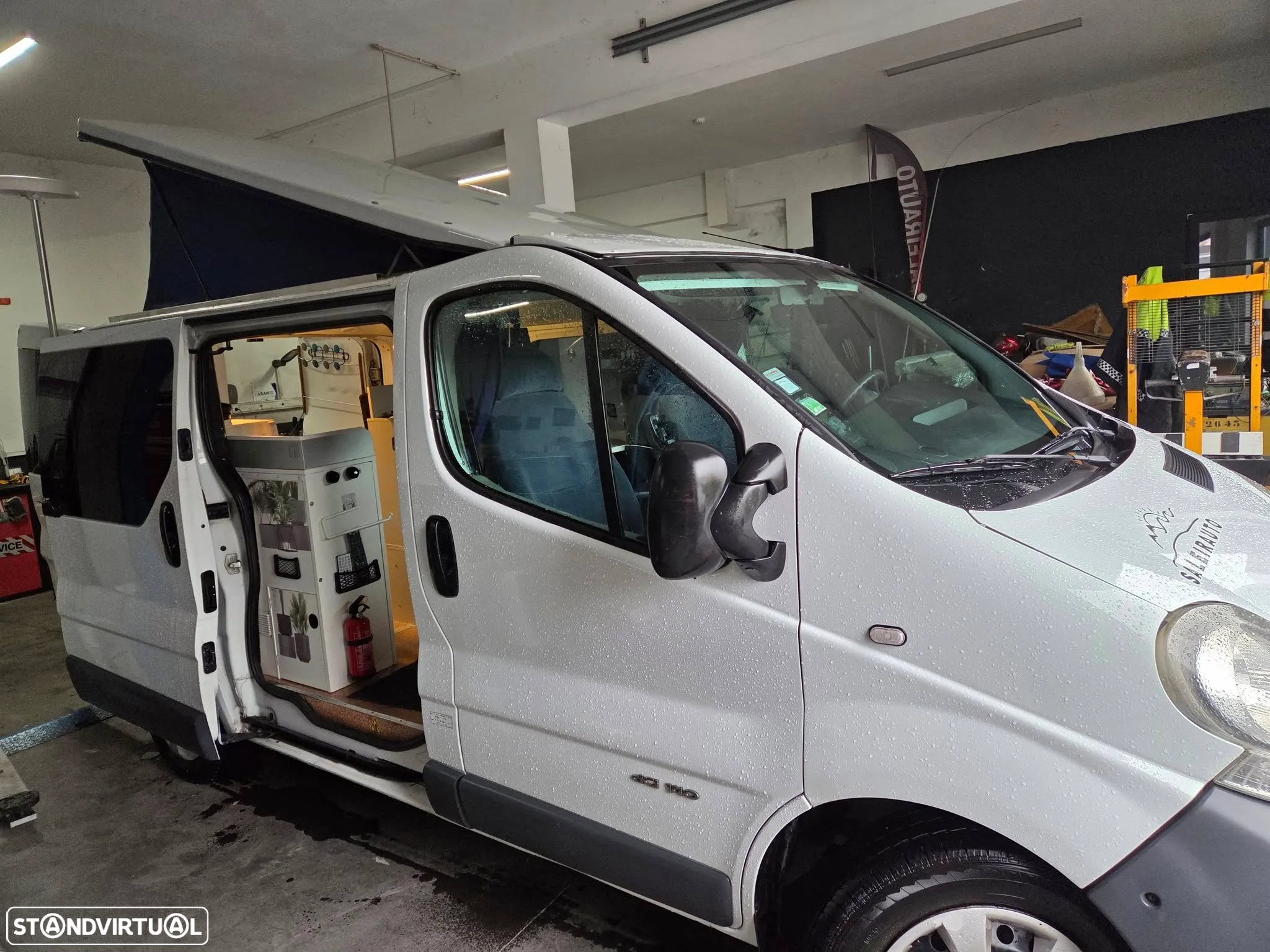 Renault Trafic AUTOCARAVANA - 12