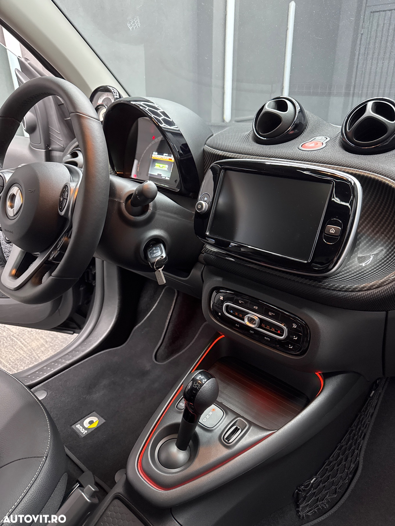 Smart Fortwo 60 kW electric drive - 11
