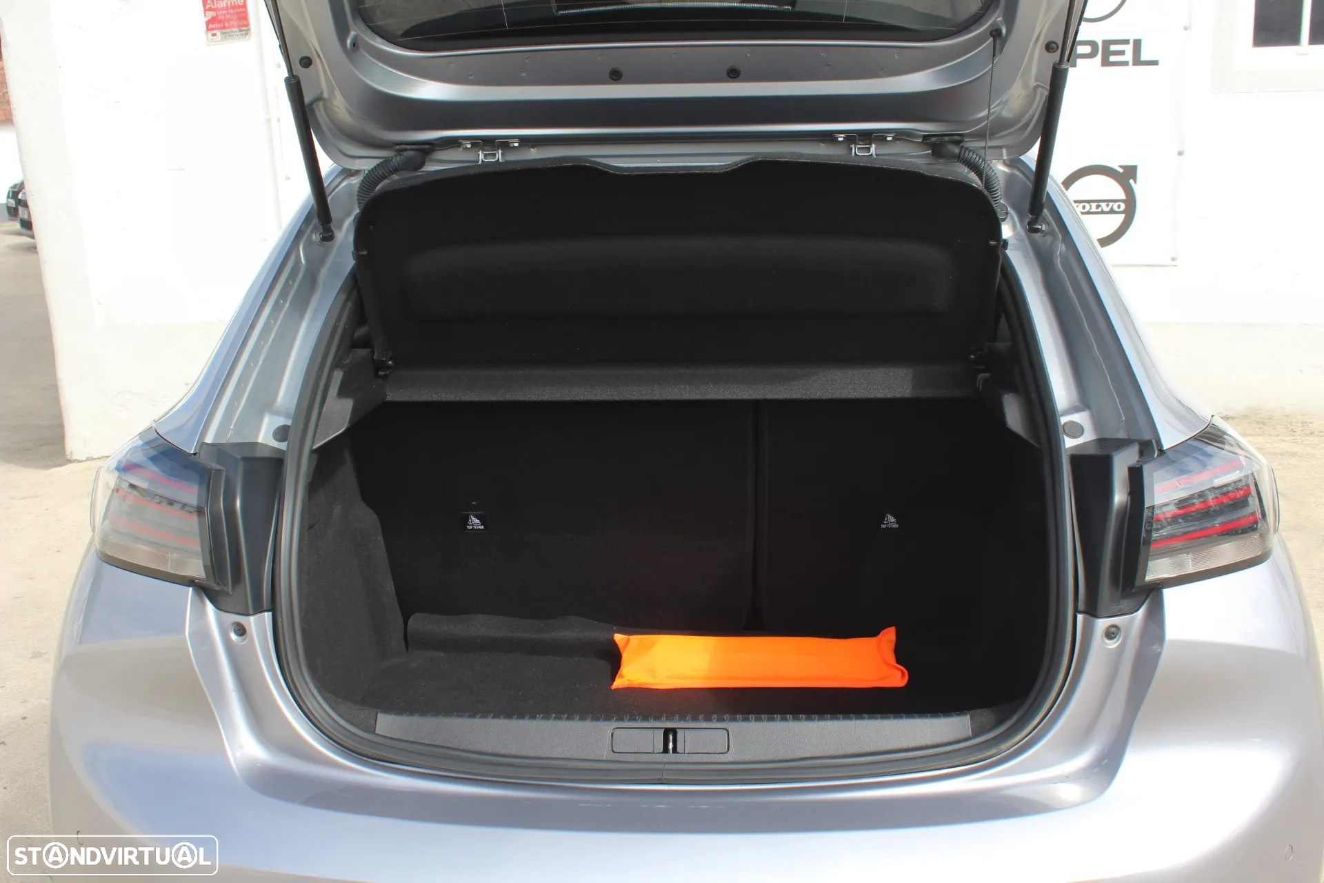 Peugeot 208 1.2 PureTech Allure Pack - 10