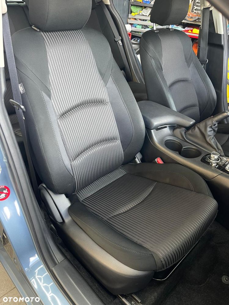 Mazda 3 SKYACTIV-G 120 Automatik Center-Line - 27