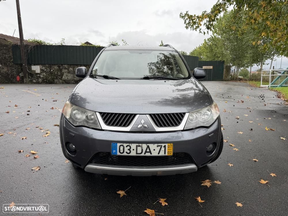 Mitsubishi Outlander 2.0 DI-D Intense 4WD - 4