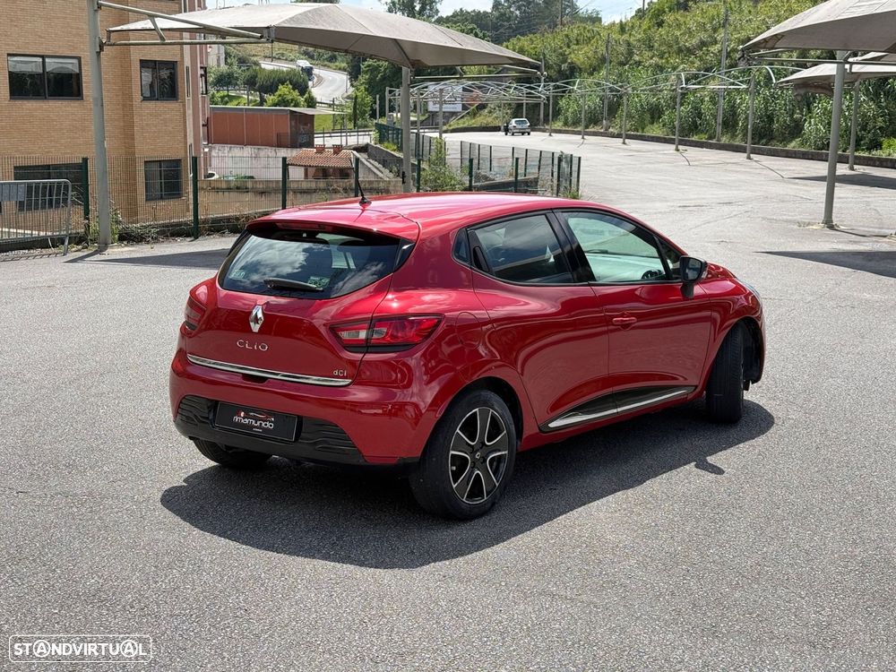 Renault Clio Sport Tourer - 7