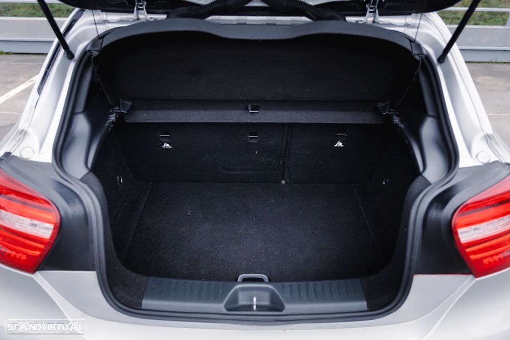 Mercedes-Benz A 45 AMG 4-Matic - 23