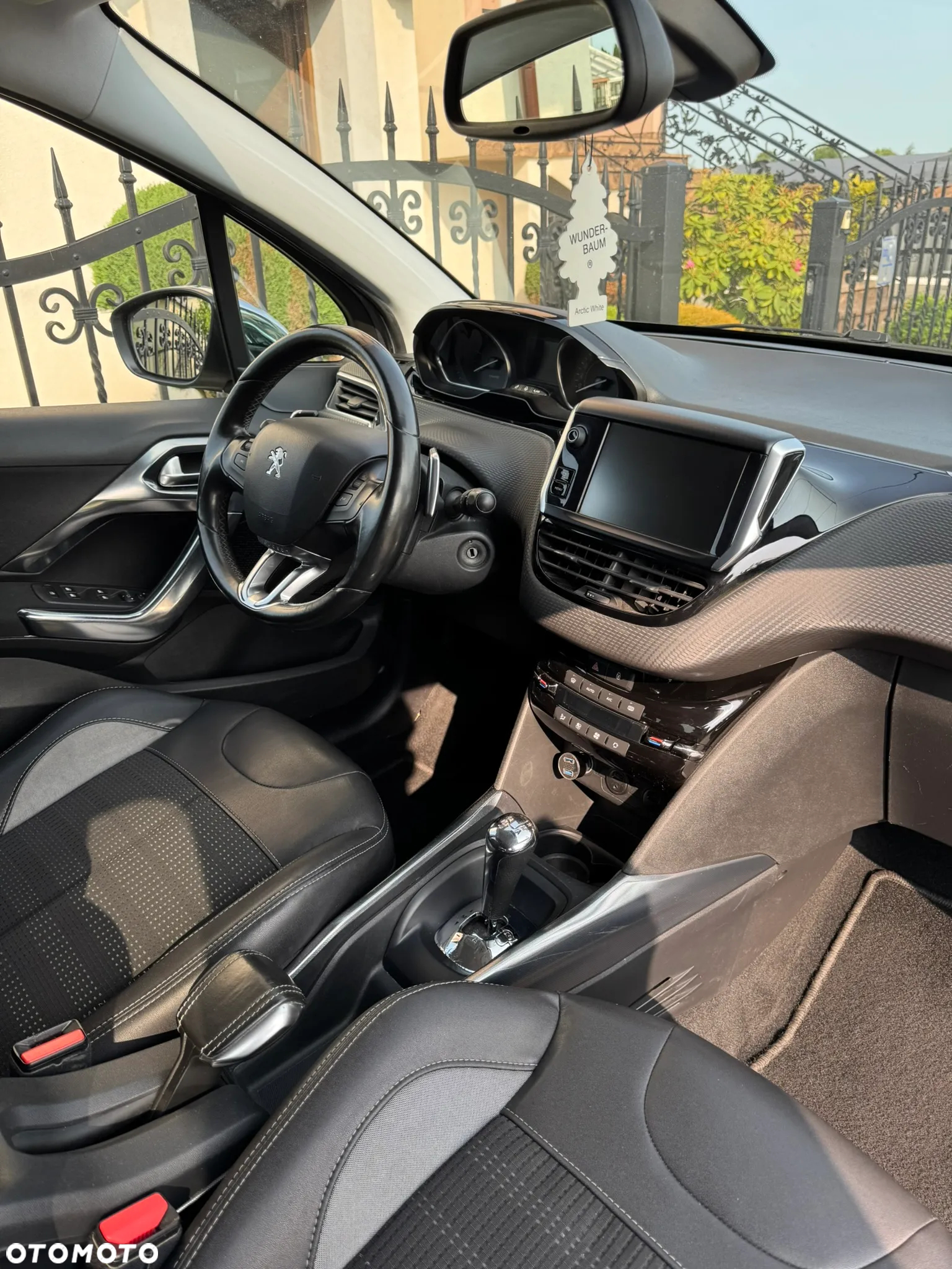 Peugeot 2008 - 13