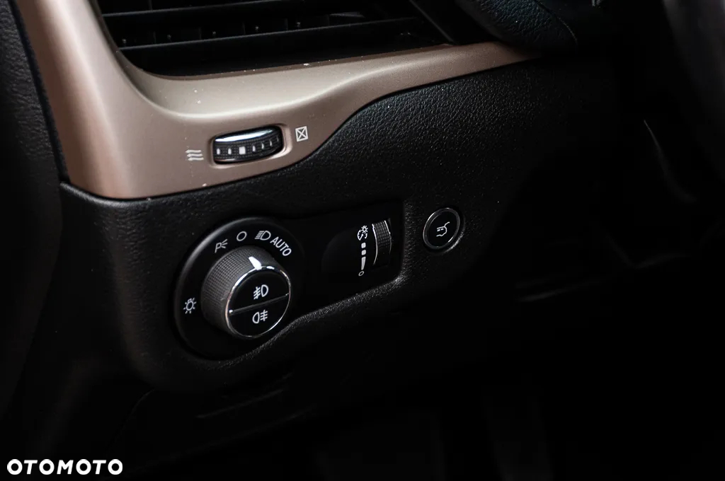 Jeep Cherokee 2.0 Multijet Active Drive II Automatik Limited - 39