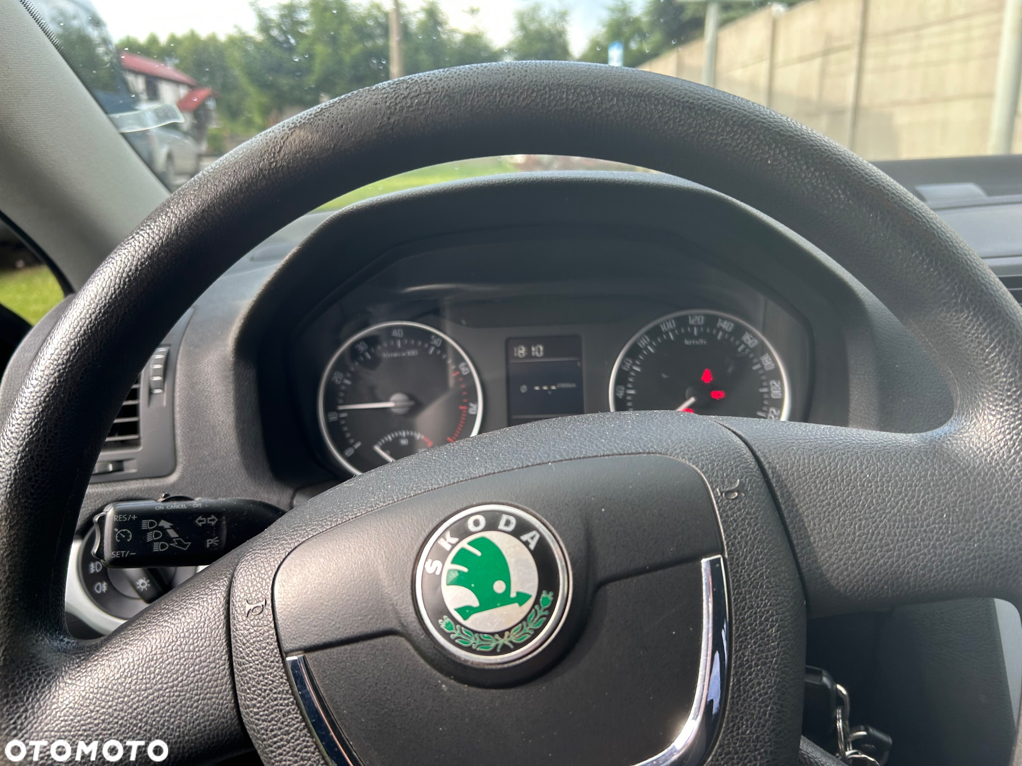 Skoda Octavia 1.6 Ambiente - 8