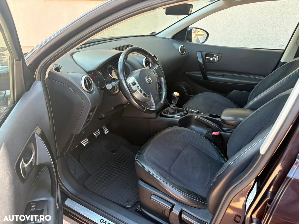 Nissan Qashqai 1.6 DCI 4 x 4 DPF Start/Stop tekna - 15