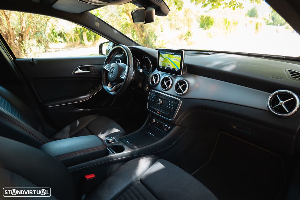 Mercedes-Benz GLA 220 CDi AMG Line 4-Matic - 37