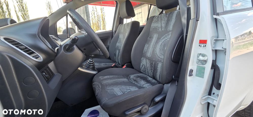 Opel Agila 1.0 ecoFLEX - 28