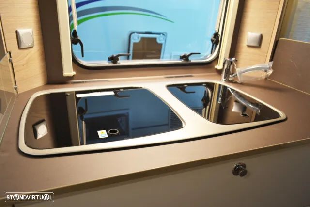 Burstner Premio 395 TS - 12