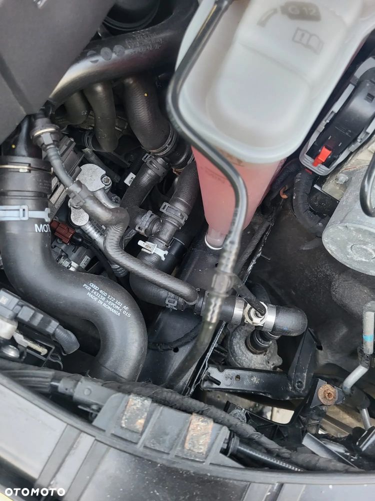 Audi A4 Avant 2.0 TDI DPF Ambiente - 18