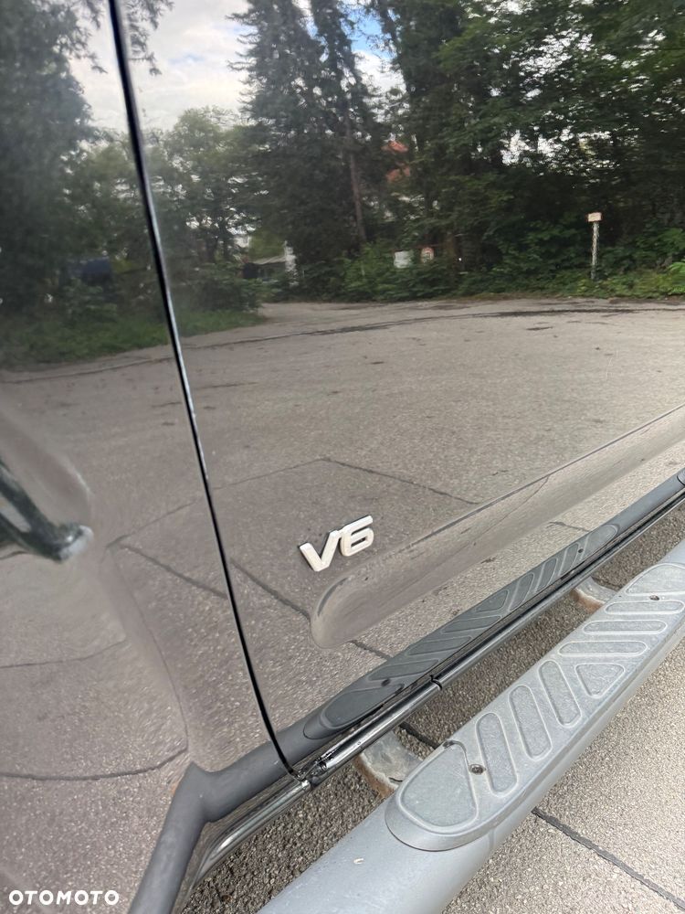 Nissan Navara 3.0 D V6 - 3