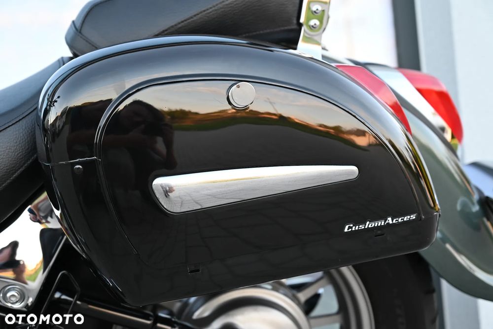 Suzuki Intruder - 20
