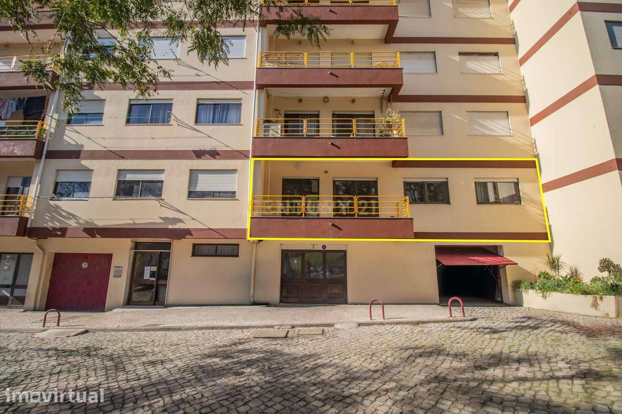 Apartamento T2 com varanda e elevador na Figueira da Foz - Grande imagem: 2/22