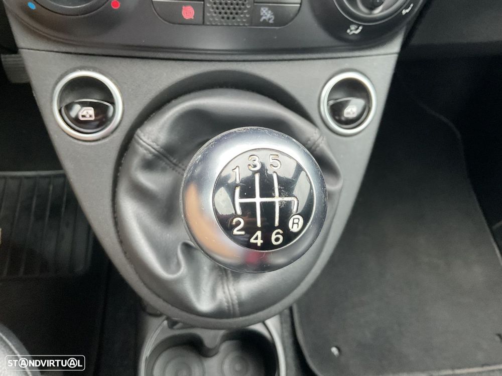 Fiat 500C 1.0 Hybrid Connect - 28