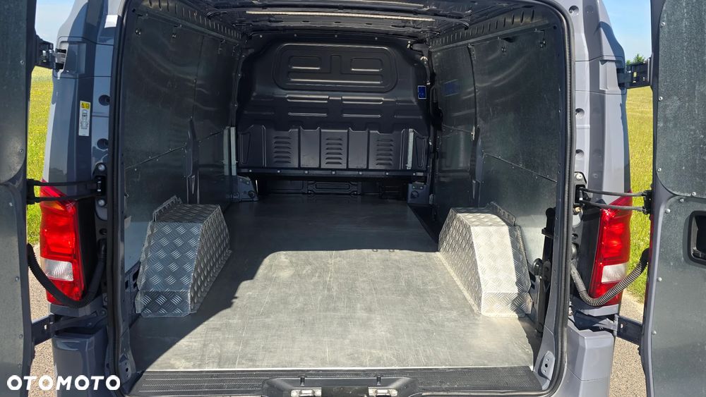 Mercedes-Benz Vito 119 - 14