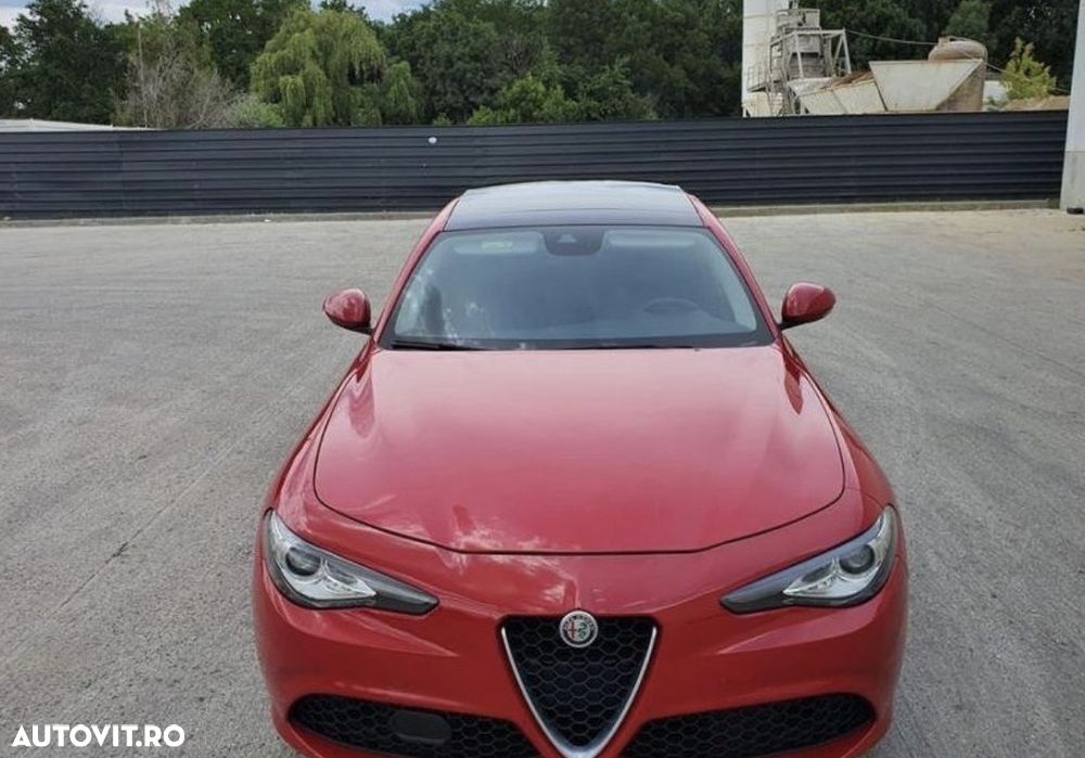 Alfa Romeo Giulia 2.2 JTDM AWD Aut. Veloce - 8