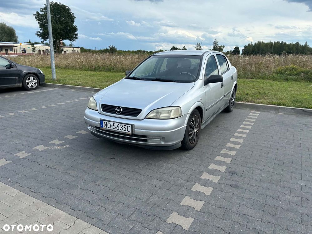 Opel Astra - 2