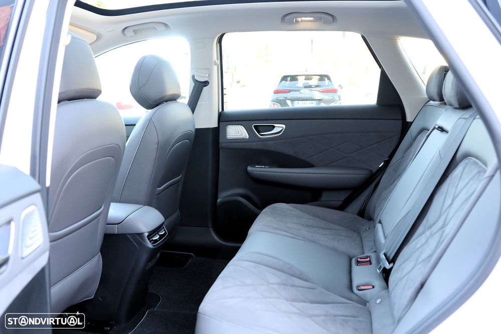 MG MGS6 EV 77 kWh Luxury - 12